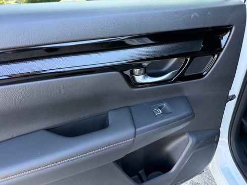 Used 2025 Honda CR-V Sport Touring image 35