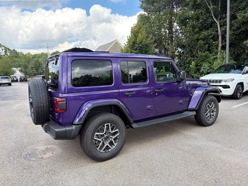 New 2026 Jeep Wrangler Unlimited Sahara AWD/4WD image 2