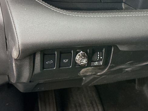 Used 2024 Subaru Ascent Limited image 17