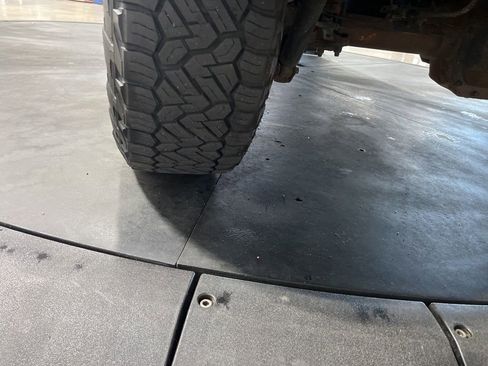 Used 2017 Ford F150 XLT image 34