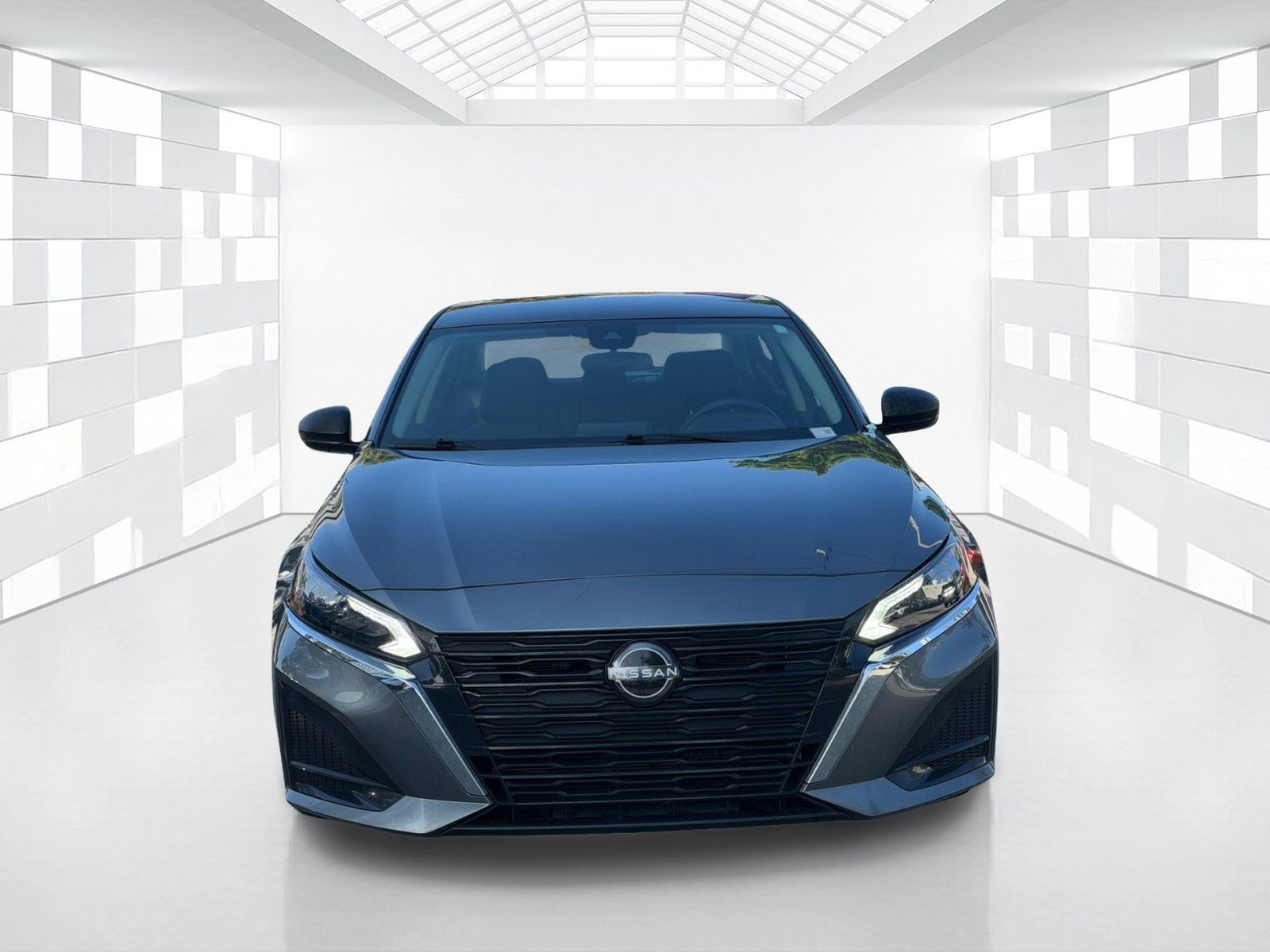 Certified 2024 Nissan Altima 2.5 SV FWD image 2