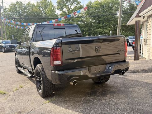 Used 2016 RAM 1500 Sport w/ Black Ram 1500 Sport Group AWD/4WD image 5