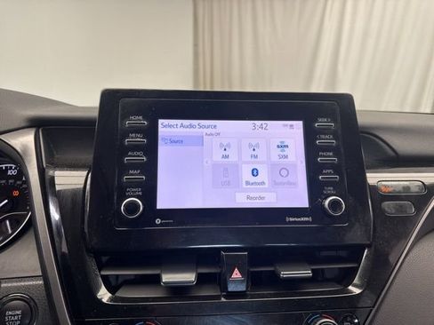 Used 2023 Toyota Camry SE image 21