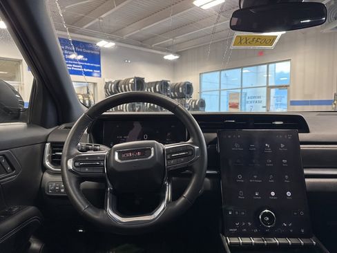 Used 2025 GMC Terrain Elevation image 10