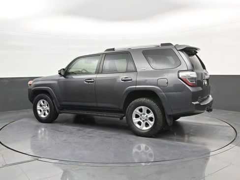 Used 2020 Toyota 4Runner SR5 Premium AWD/4WD image 5