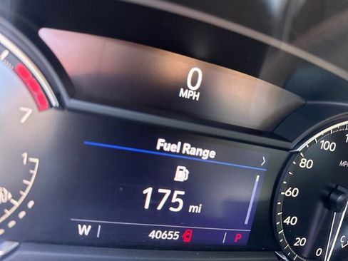 Used 2023 Cadillac XT4 Premium Luxury image 17