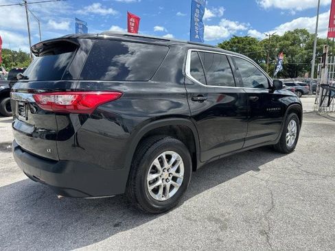 Used 2020 Chevrolet Traverse LT FWD image 5