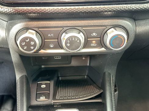 Used 2024 Nissan Kicks SV FWD image 13