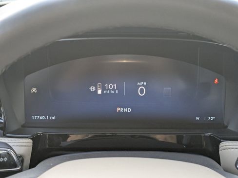 Certified 2024 Lincoln Corsair FWD w/ Equipment Group 101A image 32