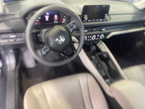 Used 2023 Honda Accord EX image 5