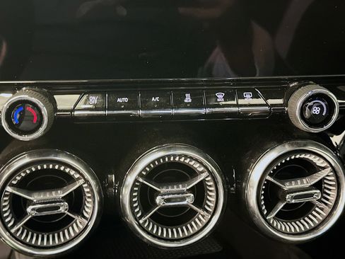 Used 2024 Chevrolet Blazer EV LT image 24