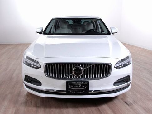 Certified 2023 Volvo S90 B6 Plus image 2