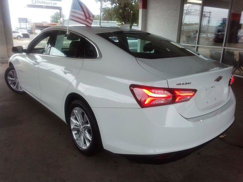 Used 2022 Chevrolet Malibu LT FWD image 4