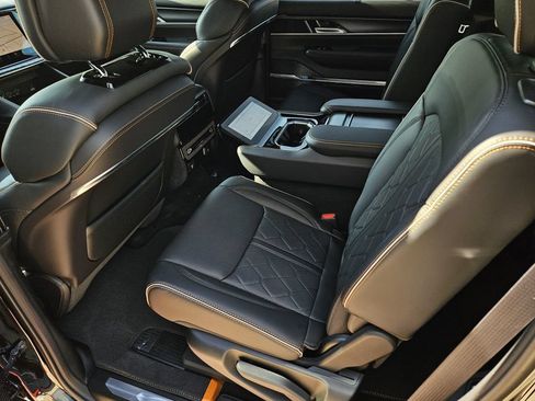 New 2026 Jeep Grand Wagoneer Summit AWD/4WD image 14