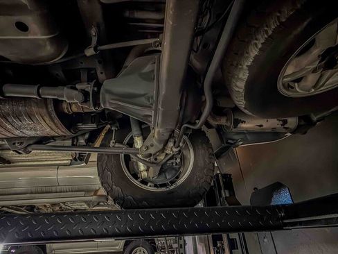 Used 2000 Lexus LX 470 4WD image 49