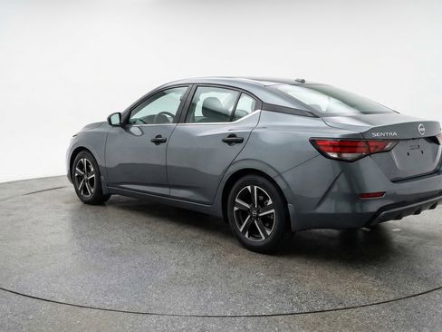 Used 2025 Nissan Sentra SV FWD image 6