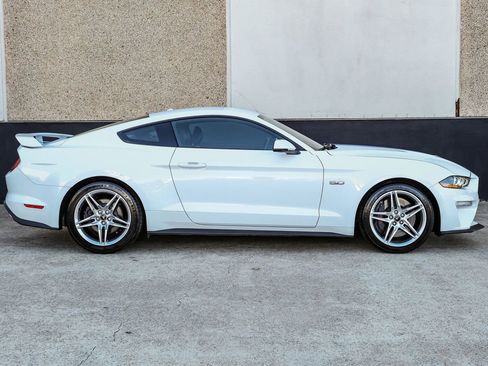 Used 2019 Ford Mustang GT Premium w/ GT Performance Package image 8