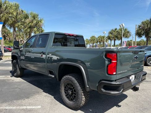 New 2026 Chevrolet Silverado 2500 ZR2 AWD/4WD image 5