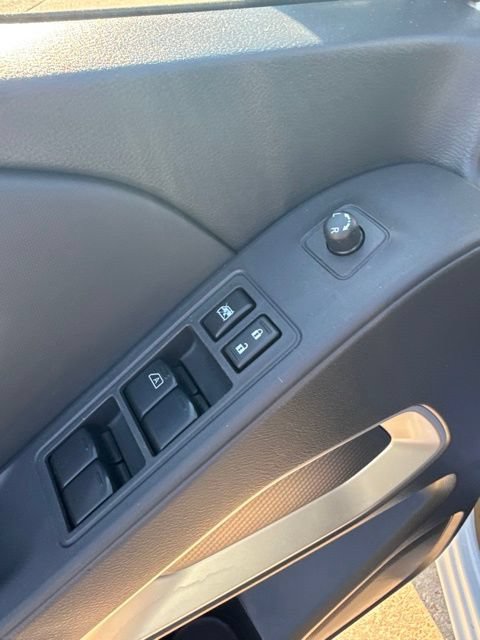 Used 2023 Nissan Frontier SV AWD/4WD image 15
