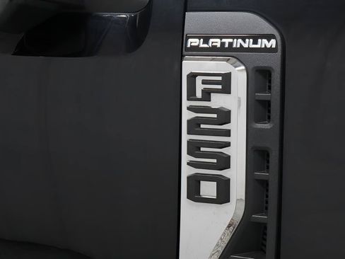 Used 2023 Ford F250 Platinum AWD/4WD image 34