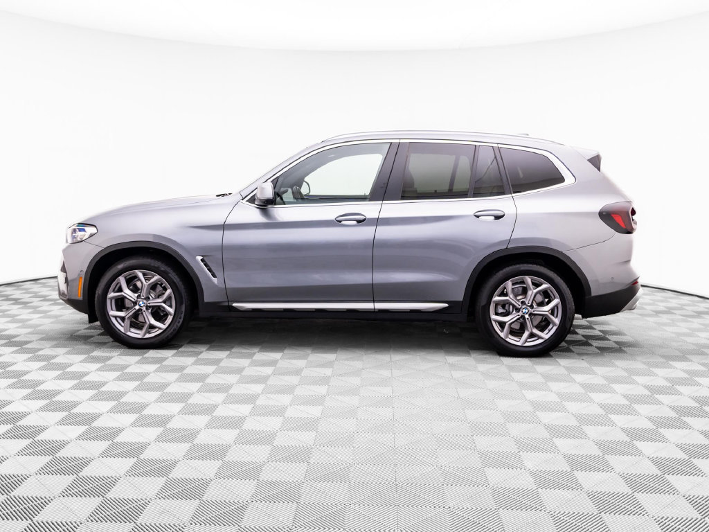 Used 2023 BMW X3 xDrive30i w/ Premium Package AWD/4WD image 2