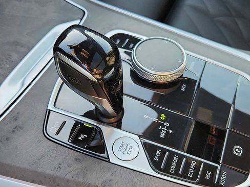 Certified 2023 BMW X5 xDrive40i w/ Premium Package image 14