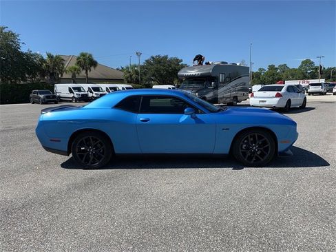 Used 2023 Dodge Challenger R/T w/ Blacktop Package image 3