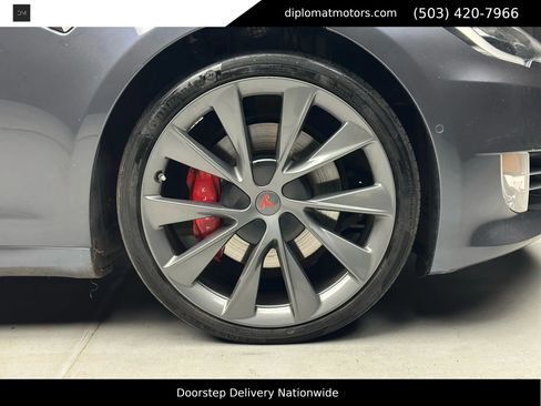 Used 2018 Tesla Model S P100D image 34