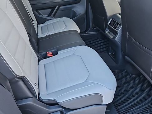 New 2026 Volkswagen Atlas Cross Sport SEL image 17