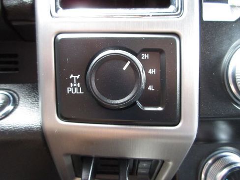 Certified 2021 Ford F350 Platinum w/ Tremor Off-Road Package AWD/4WD image 20