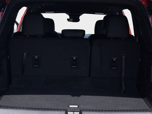 Used 2026 GMC Acadia Elevation w/ Elevation Premium Package image 13