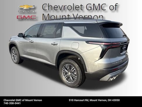 New 2026 Chevrolet Traverse LT w/ LPO, Floor Liner Package image 3