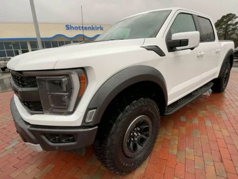 Used 2022 Ford F150 Raptor w/ Equipment Group 801A High AWD/4WD image 5