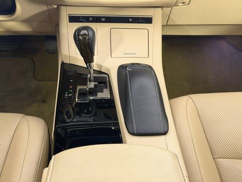 Used 2013 Lexus ES 350 w/ Luxury Pkg FWD image 17