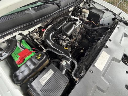 Used 2012 Chevrolet Silverado 1500 W/T RWD image 16