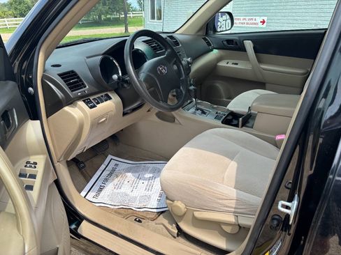 Used 2008 Toyota Highlander 2WD image 2