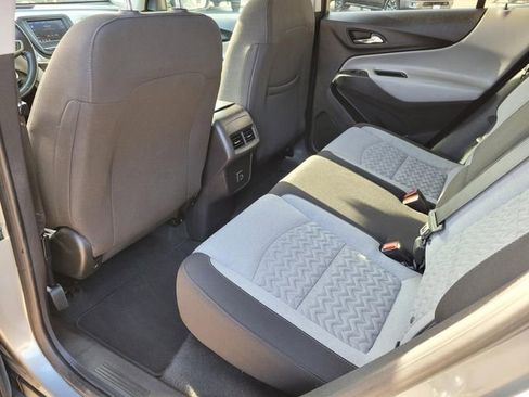 Used 2024 Chevrolet Equinox LT image 3