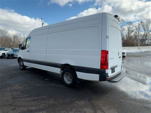 Used 2019 Mercedes-Benz Sprinter 170 image 3