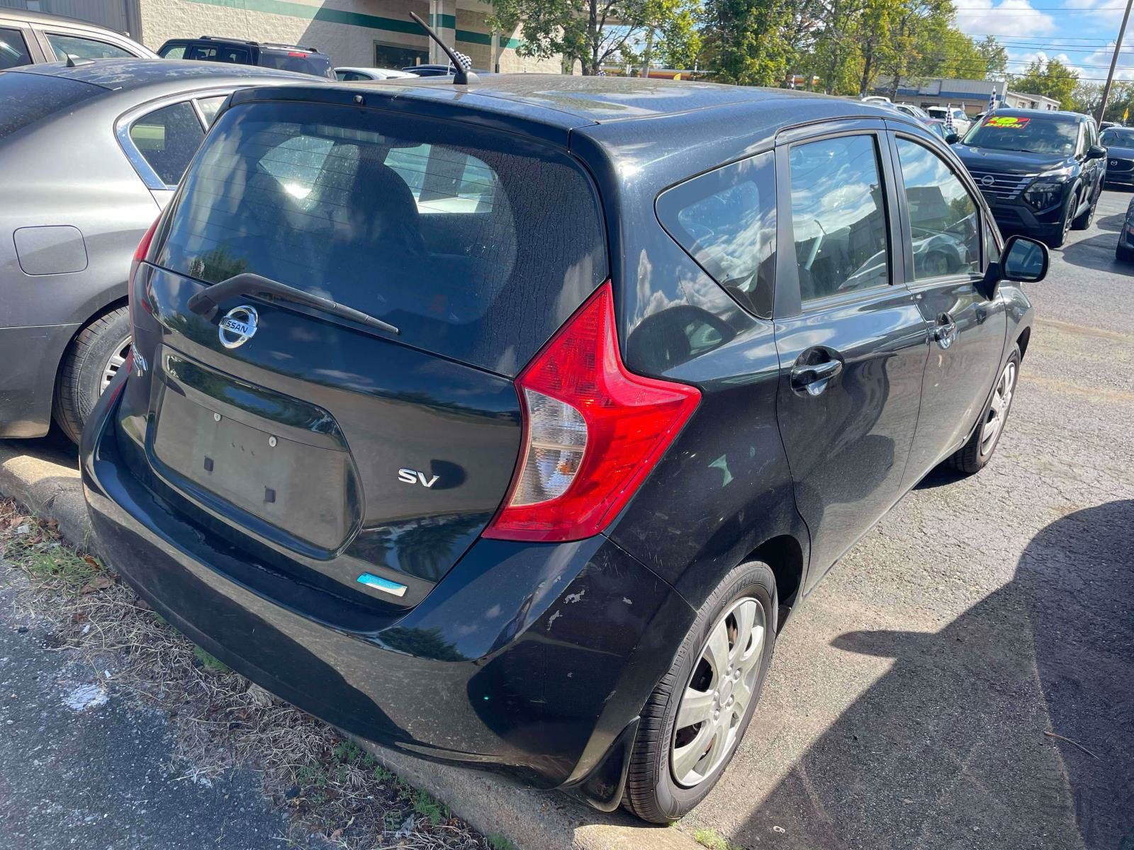 Used 2014 Nissan Versa Note SV FWD image 4