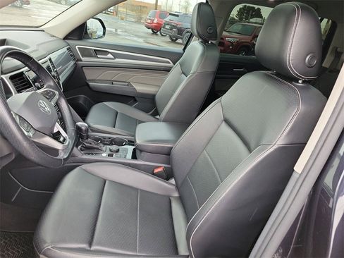 Used 2023 Volkswagen Atlas SEL R-Line image 16