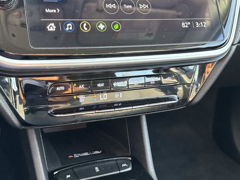 Used 2023 Chevrolet Bolt EUV LT w/ Driver Confidence Package image 10