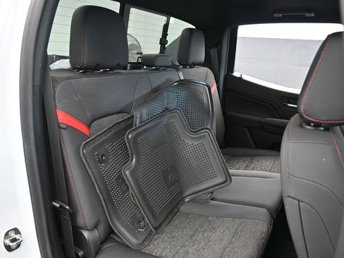 Used 2023 Chevrolet Colorado Z71 image 43