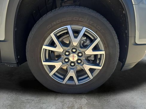 Used 2023 GMC Acadia SLT w/ Preferred Package AWD/4WD image 40
