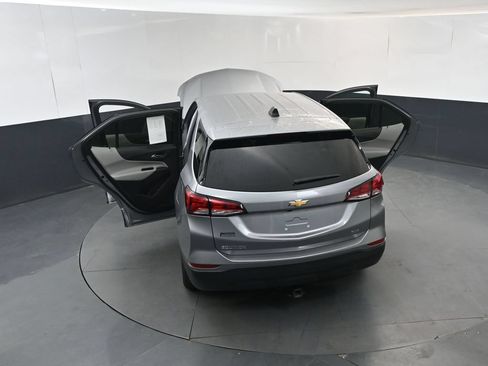 Used 2023 Chevrolet Equinox LS w/ LS Convenience Package AWD/4WD image 18