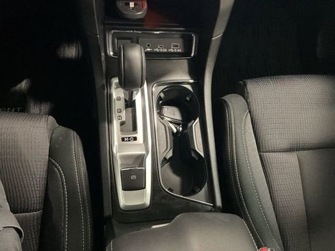 Used 2024 Subaru Ascent Premium w/ Convenience Package image 15