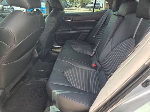 Used 2024 Toyota Camry SE w/ Convenience Package FWD image 6