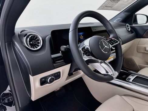 New 2026 Mercedes-Benz GLA 250 image 10
