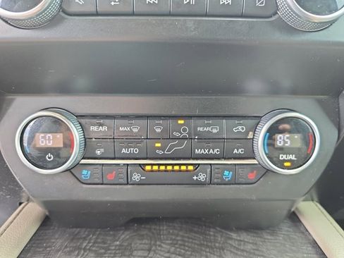 Used 2021 Ford Expedition Max Limited image 22