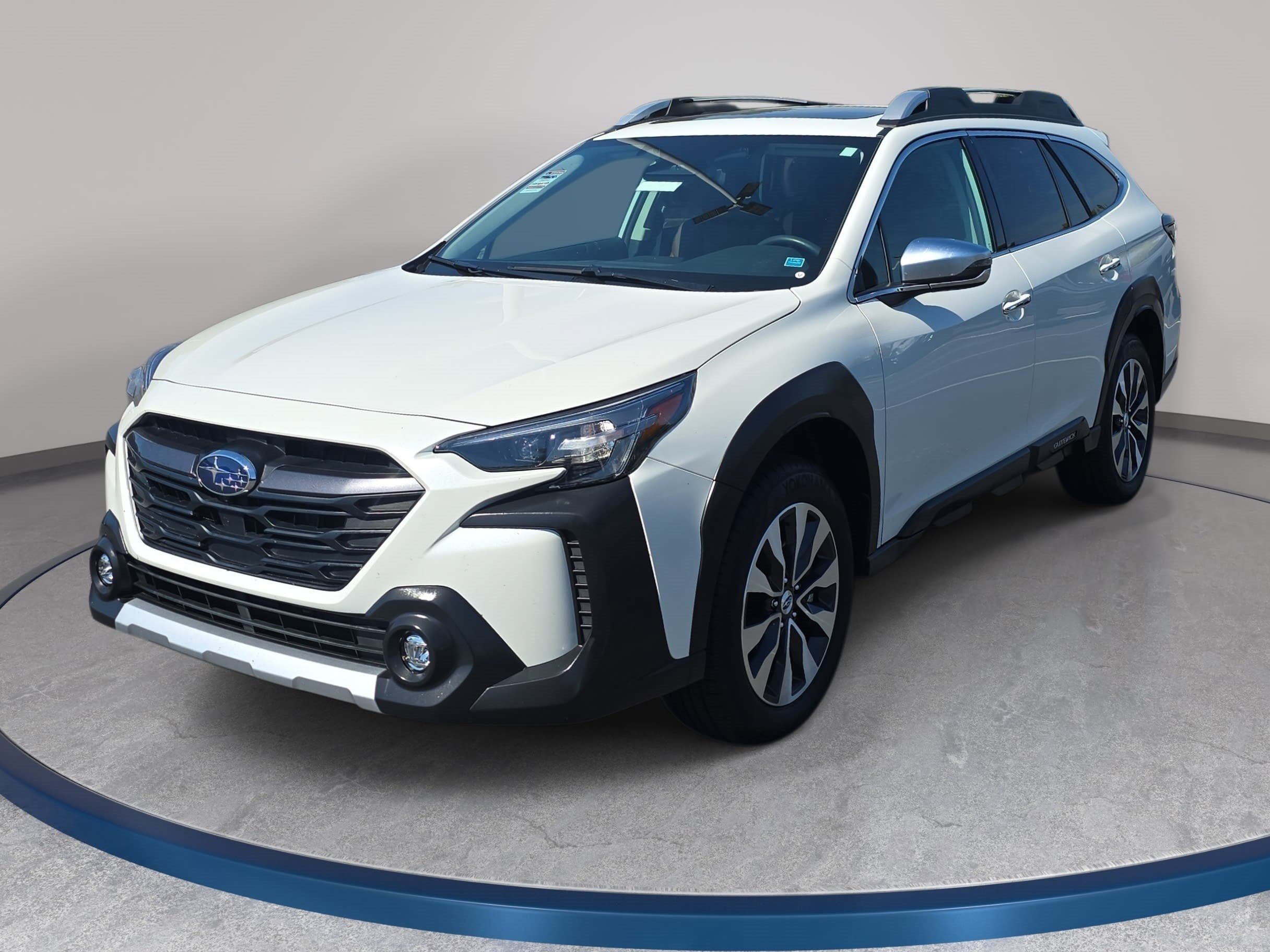 Used 2025 Subaru Outback Touring XT AWD/4WD image 1