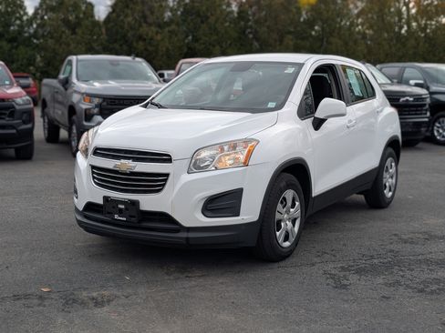 Used 2016 Chevrolet Trax LS image 11